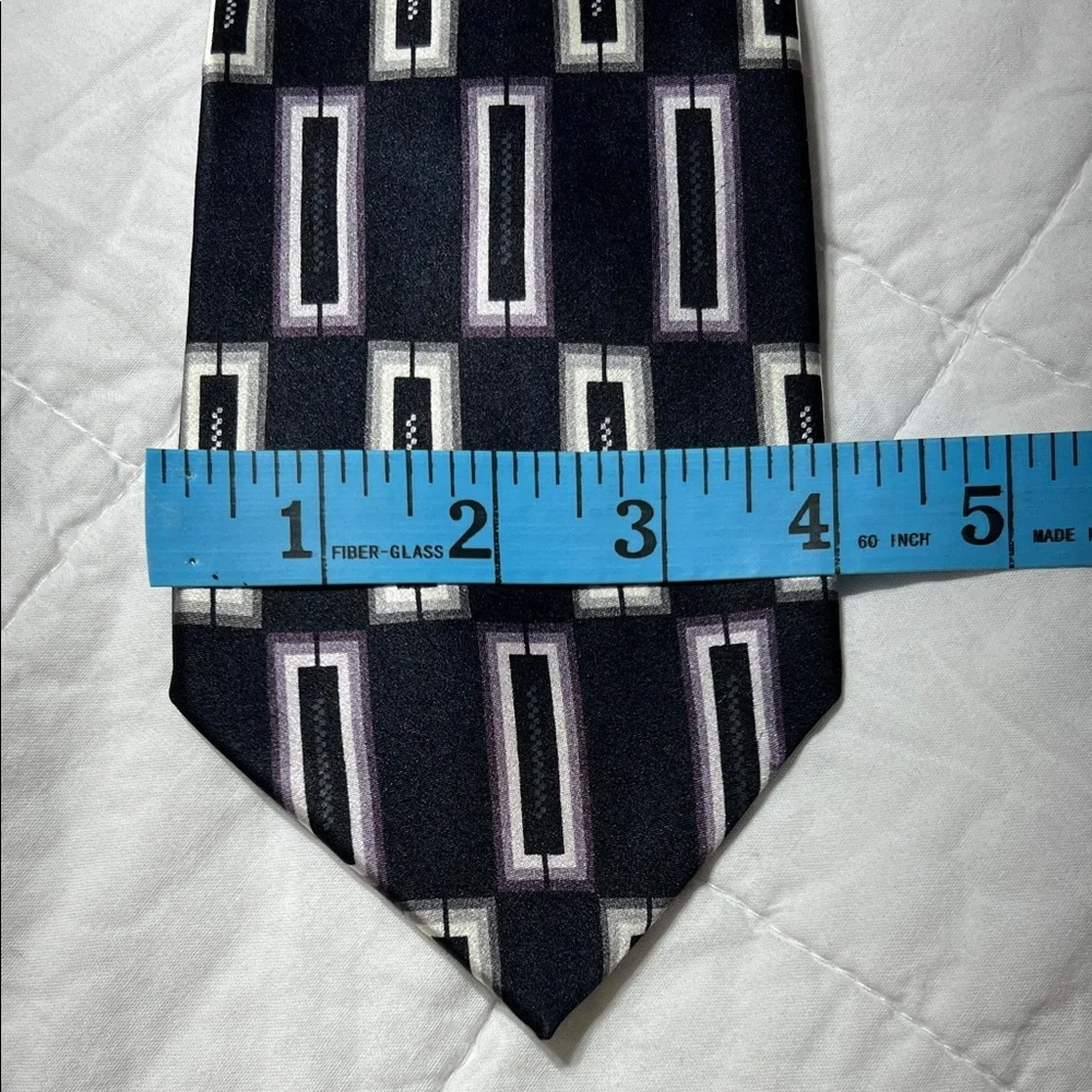 Vintage Croft &‎ Barrow Geometric Black and Gray & purple Tie 100% silk